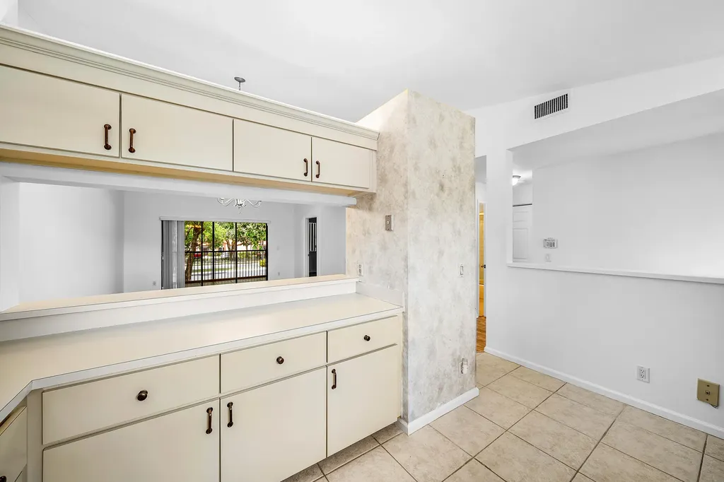 206 Congressional Way Deerfield Beach FL 33442