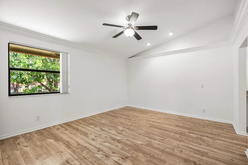 206 Congressional Way Deerfield Beach FL 33442