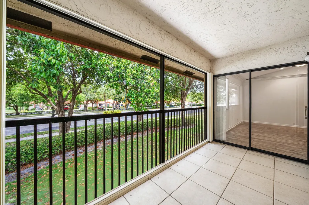 206 Congressional Way Deerfield Beach FL 33442
