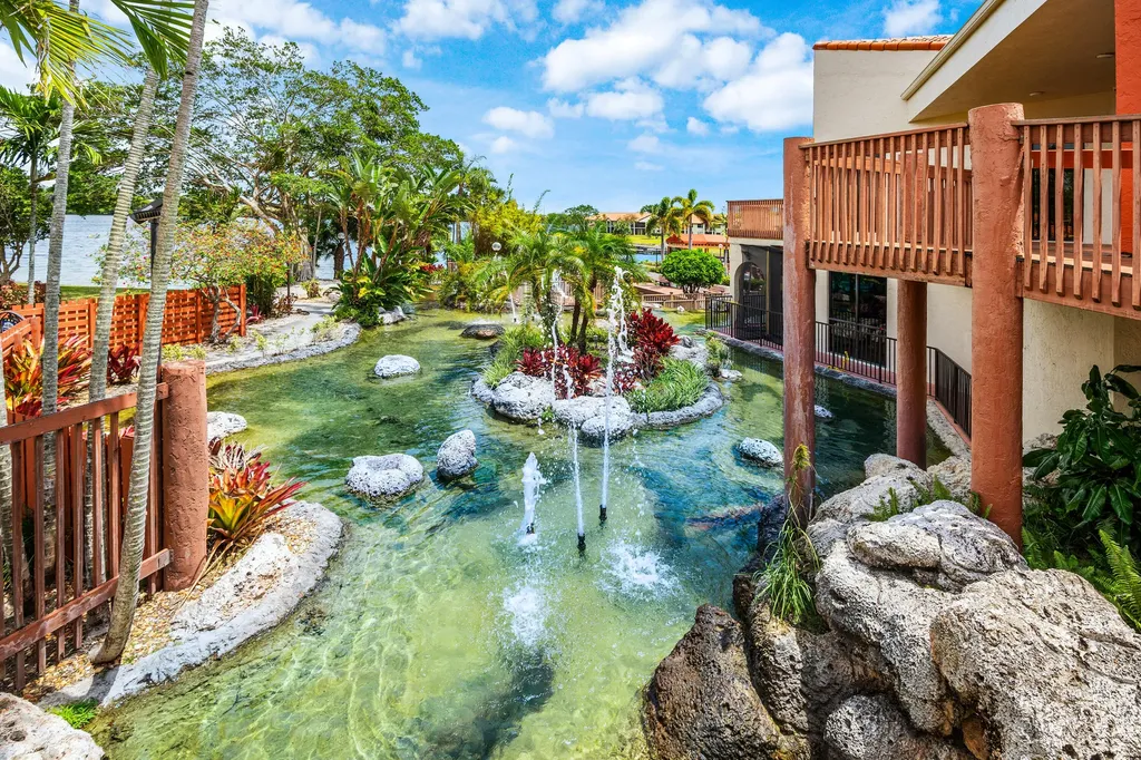 206 Congressional Way Deerfield Beach FL 33442