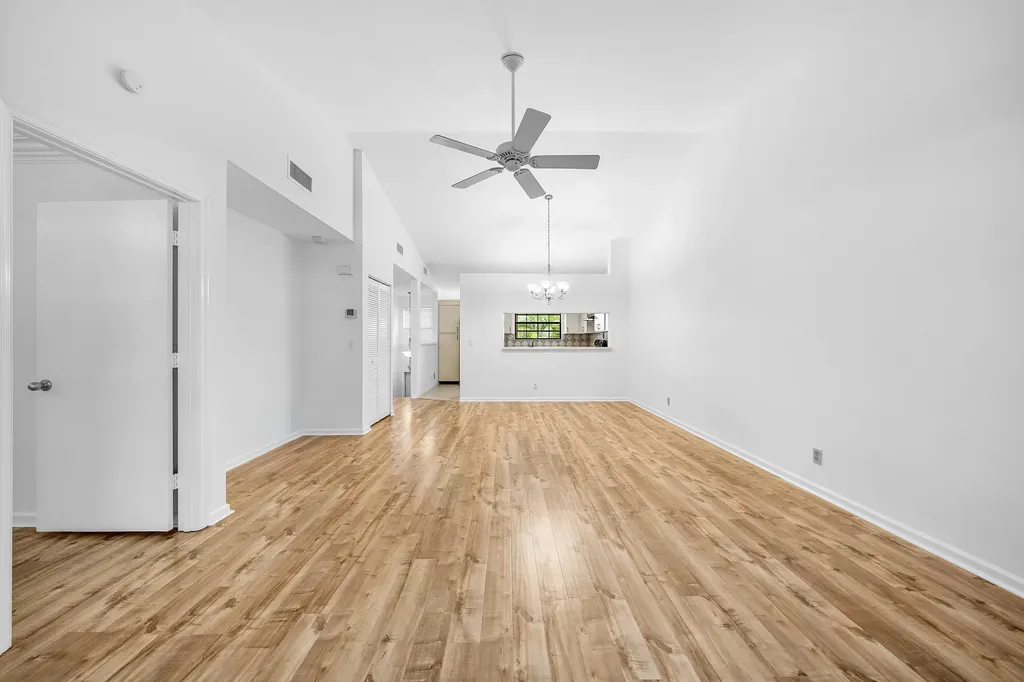 206 Congressional Way Deerfield Beach FL 33442