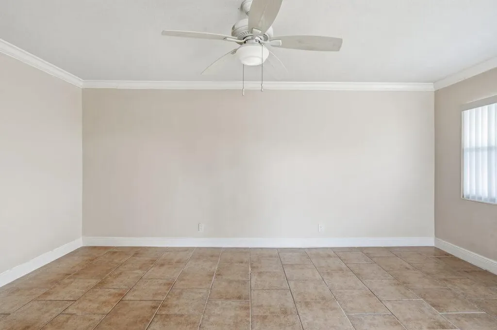 253 Coventry K West Palm Beach FL 33417