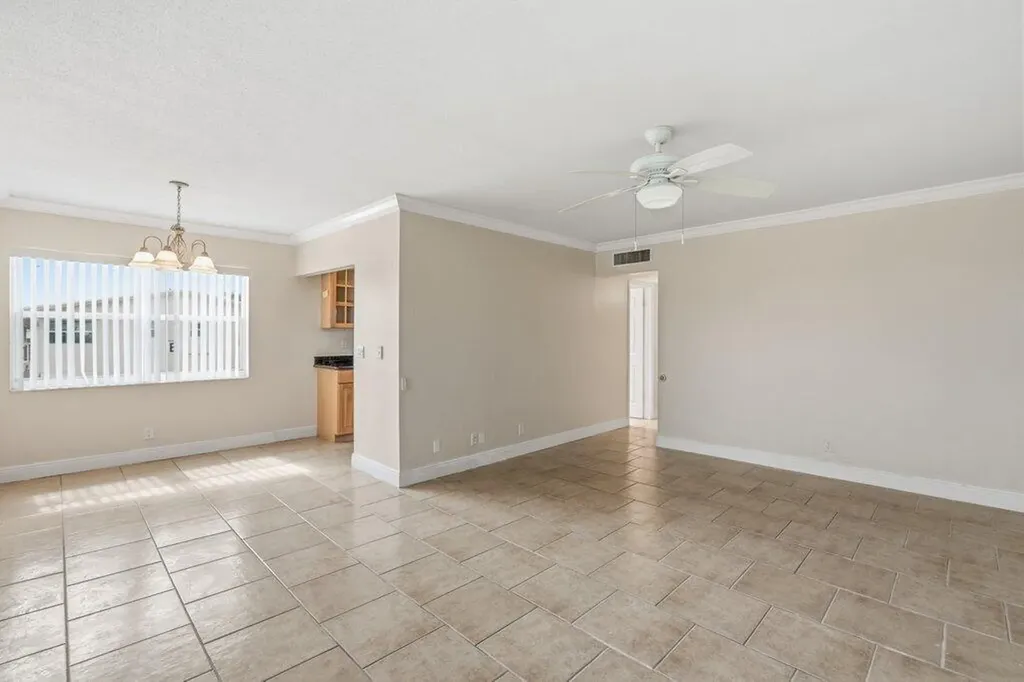 253 Coventry K West Palm Beach FL 33417