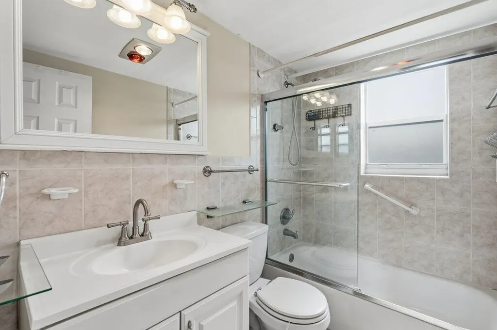 253 Coventry K West Palm Beach FL 33417