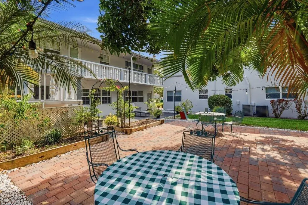 253 Coventry K West Palm Beach FL 33417