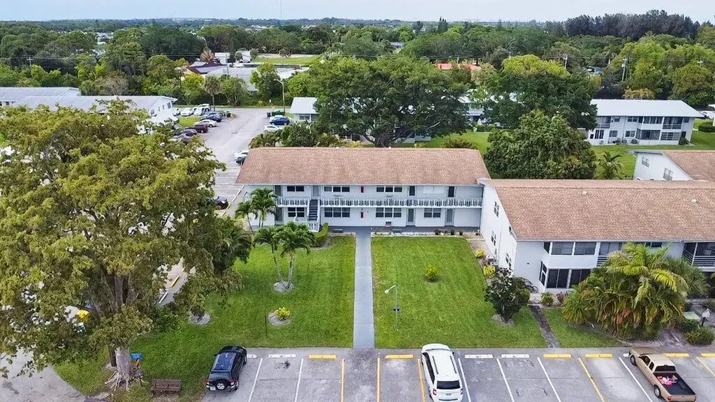 253 Coventry K West Palm Beach FL 33417