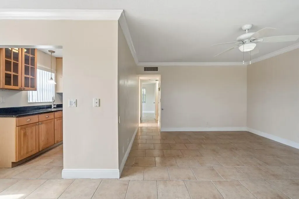 253 Coventry K West Palm Beach FL 33417