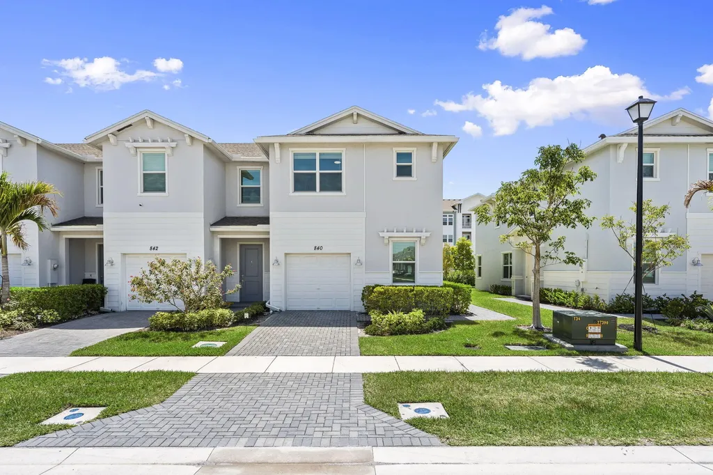 840 SE Grovebush Lane Port St Lucie FL 34984