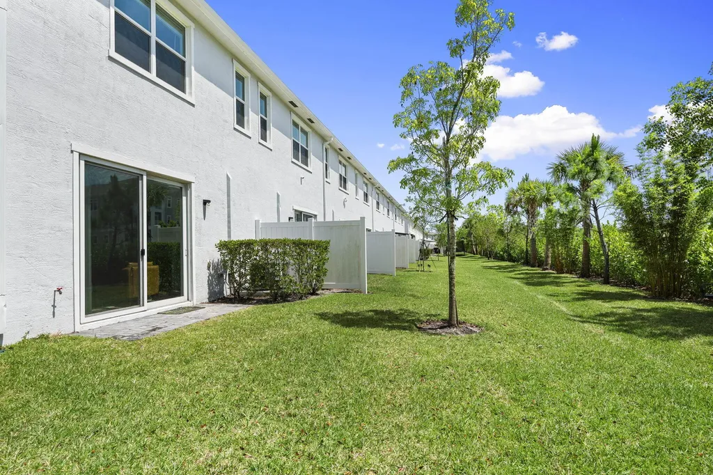 840 SE Grovebush Lane Port St Lucie FL 34984