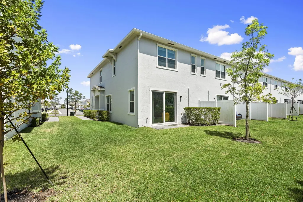 840 SE Grovebush Lane Port St Lucie FL 34984