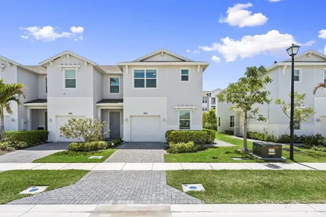 840 SE Grovebush Lane Port St Lucie FL 34984