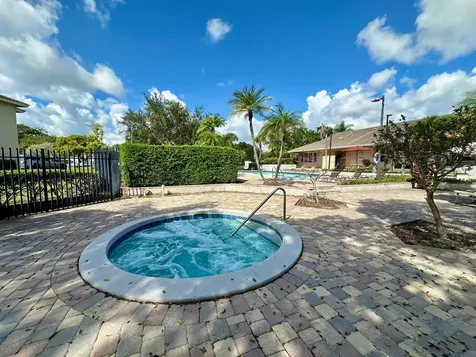 640 Cypress Club Way Deerfield Beach FL 33064