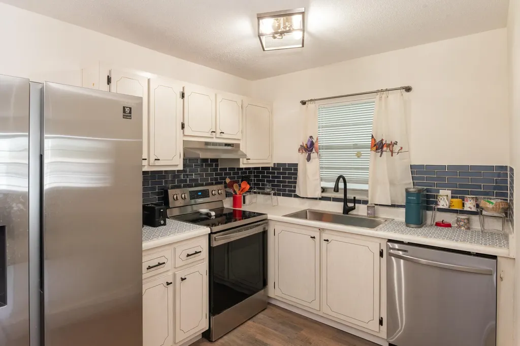 401 N J Street Lake Worth Beach FL 33460