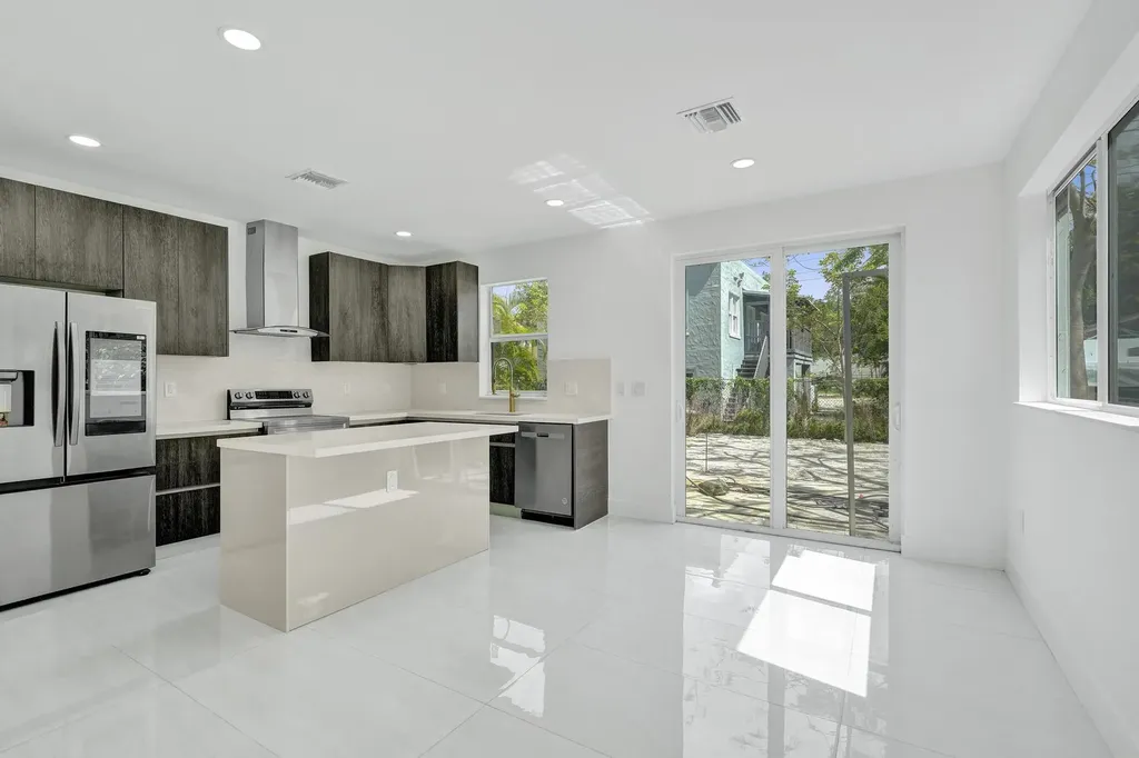 1213 W Las Olas Boulevard Fort Lauderdale FL 33312