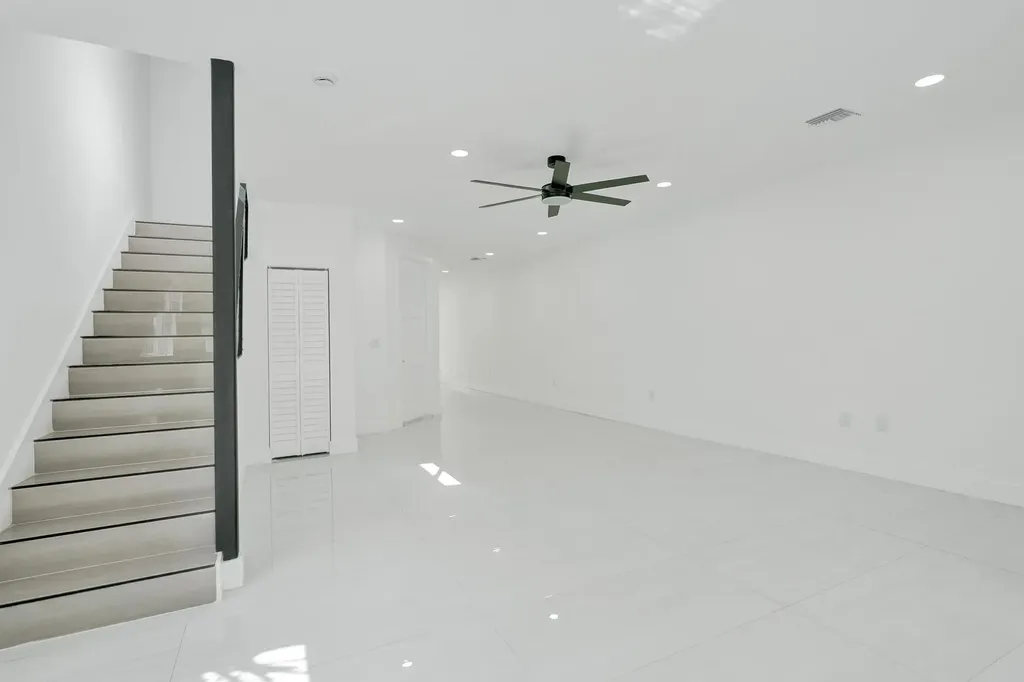 1213 W Las Olas Boulevard Fort Lauderdale FL 33312