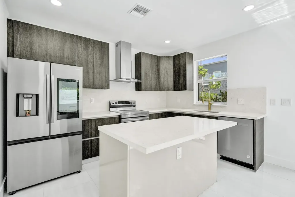 1213 W Las Olas Boulevard Fort Lauderdale FL 33312