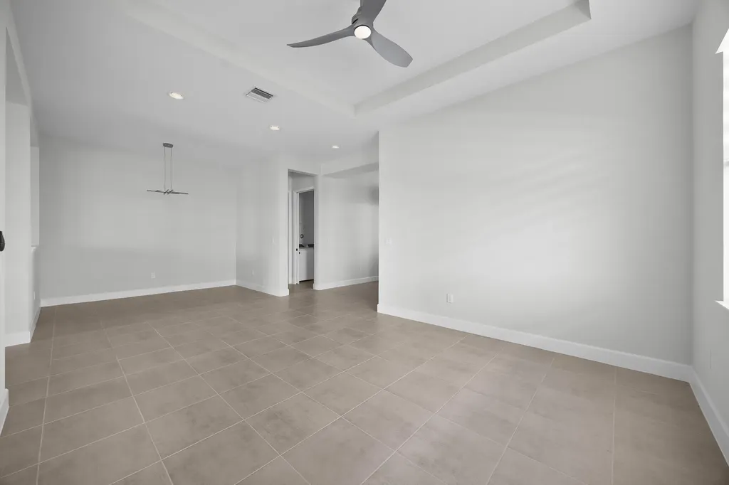 14208 Lacebark Lane Westlake FL 33470