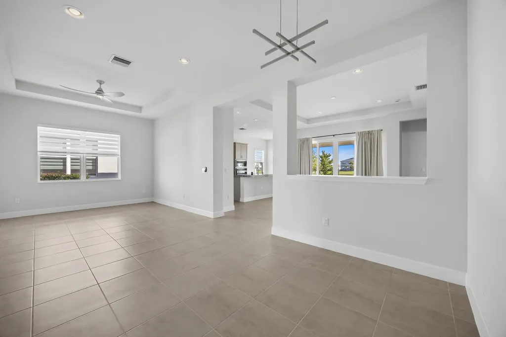 14208 Lacebark Lane Westlake FL 33470