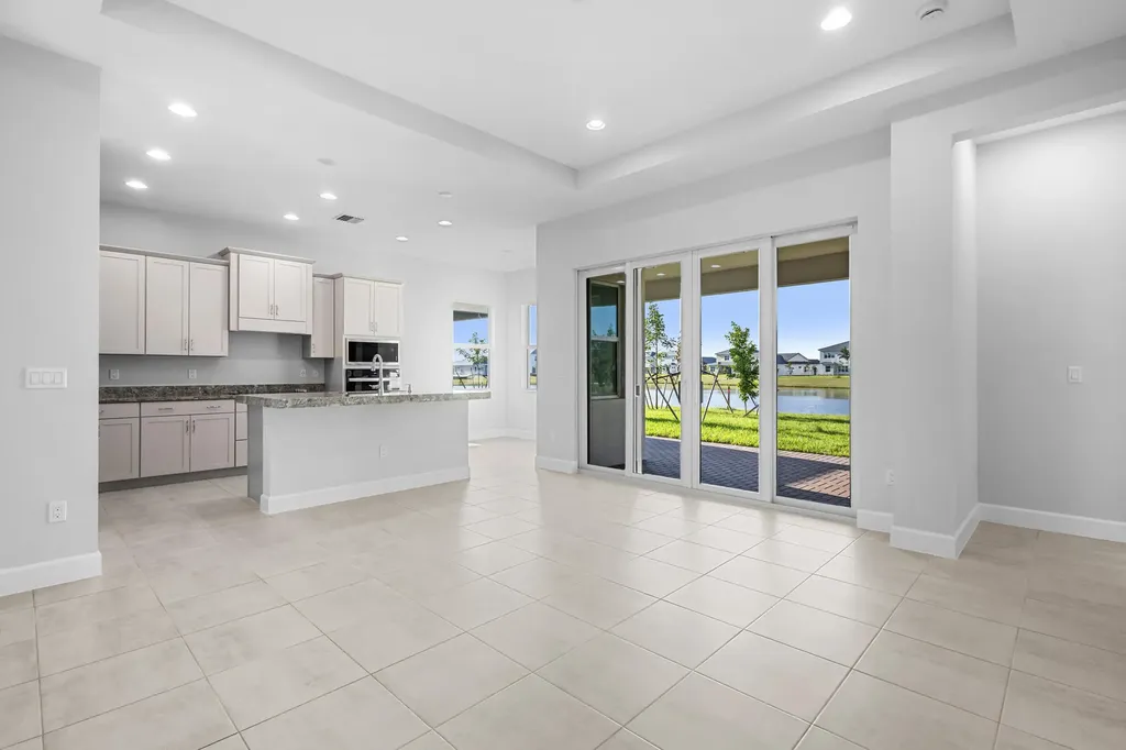 14208 Lacebark Lane Westlake FL 33470