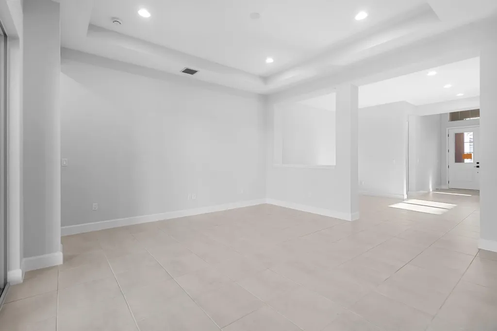 14208 Lacebark Lane Westlake FL 33470