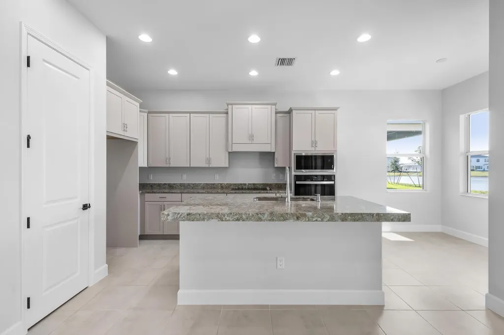 14208 Lacebark Lane Westlake FL 33470