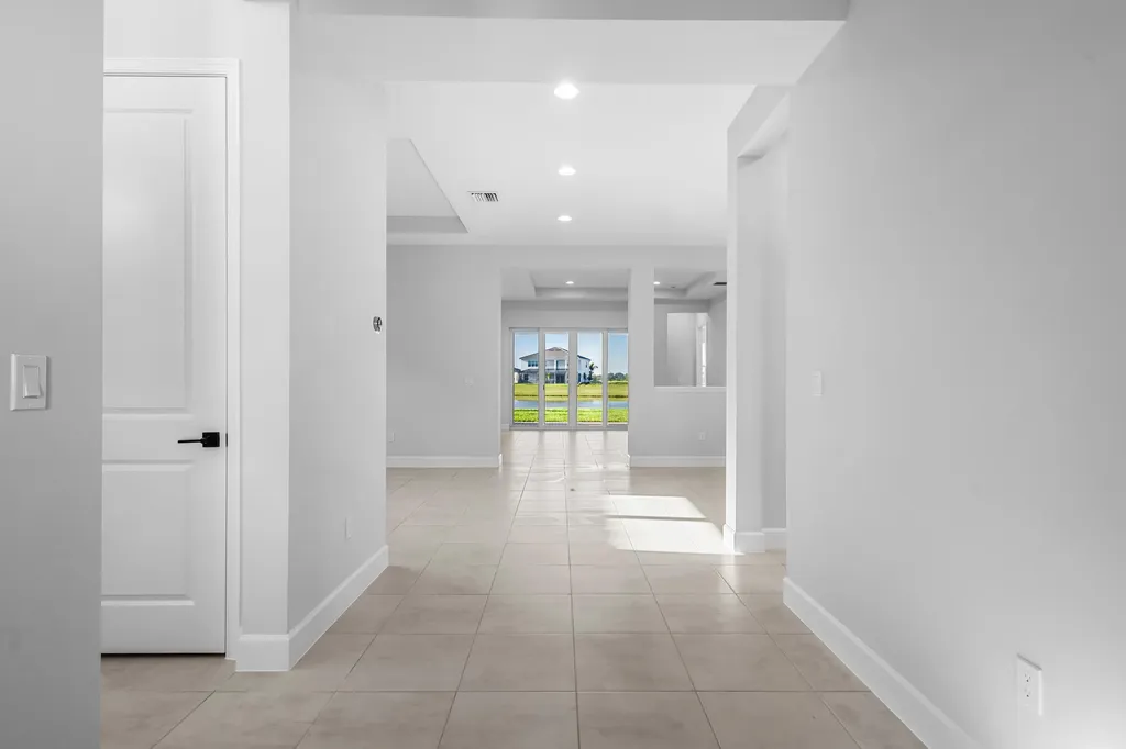 14208 Lacebark Lane Westlake FL 33470