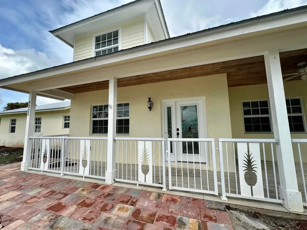 9322 SE Athena Street Hobe Sound FL 33455
