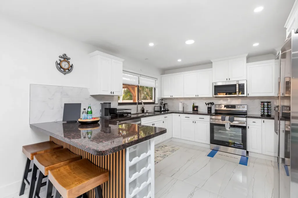 484 NW 38th Terrace Deerfield Beach FL 33442