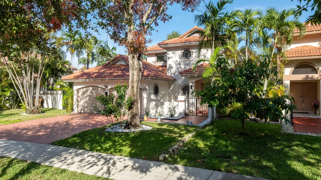 484 NW 38th Terrace Deerfield Beach FL 33442