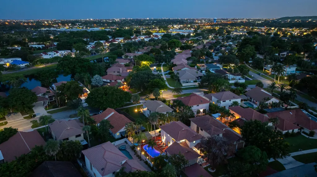 484 NW 38th Terrace Deerfield Beach FL 33442