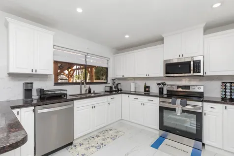 484 NW 38th Terrace Deerfield Beach FL 33442