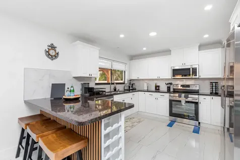 484 NW 38th Terrace Deerfield Beach FL 33442