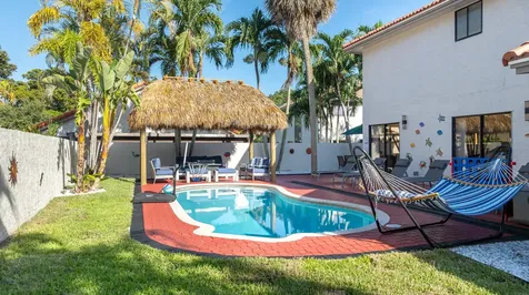 484 NW 38th Terrace Deerfield Beach FL 33442