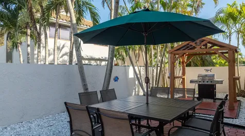 484 NW 38th Terrace Deerfield Beach FL 33442