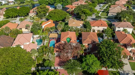 484 NW 38th Terrace Deerfield Beach FL 33442
