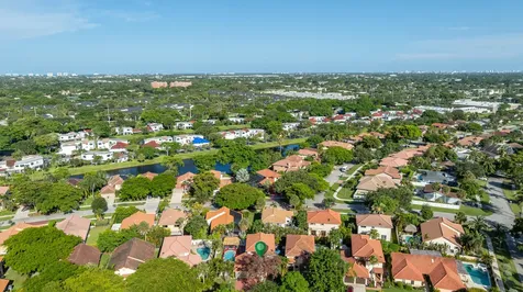 484 NW 38th Terrace Deerfield Beach FL 33442