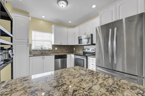 953 SE 10th Deerfield Beach FL 33441