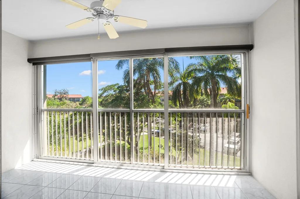 1200 SW 130th Avenue Pembroke Pines FL 33027