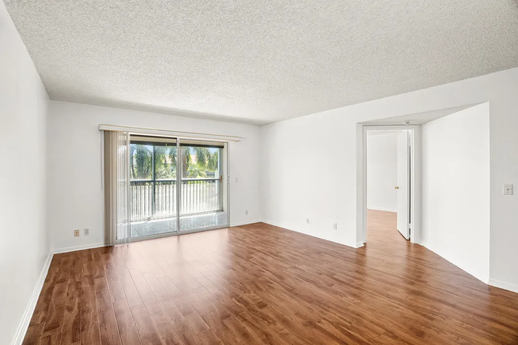 1200 SW 130th Avenue Pembroke Pines FL 33027