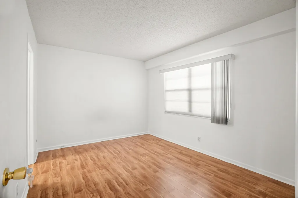 1200 SW 130th Avenue Pembroke Pines FL 33027