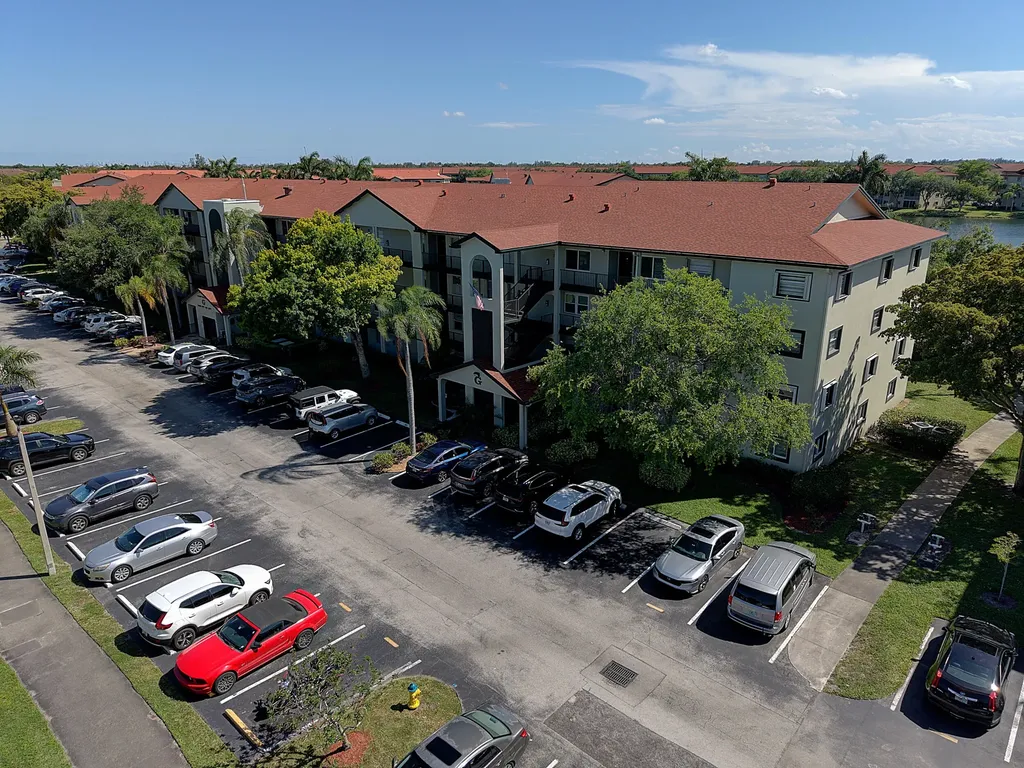 1200 SW 130th Avenue Pembroke Pines FL 33027