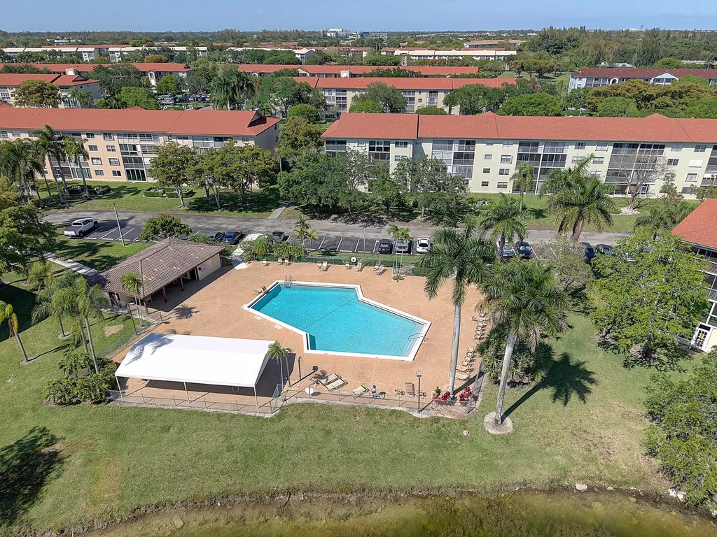 1200 SW 130th Avenue Pembroke Pines FL 33027