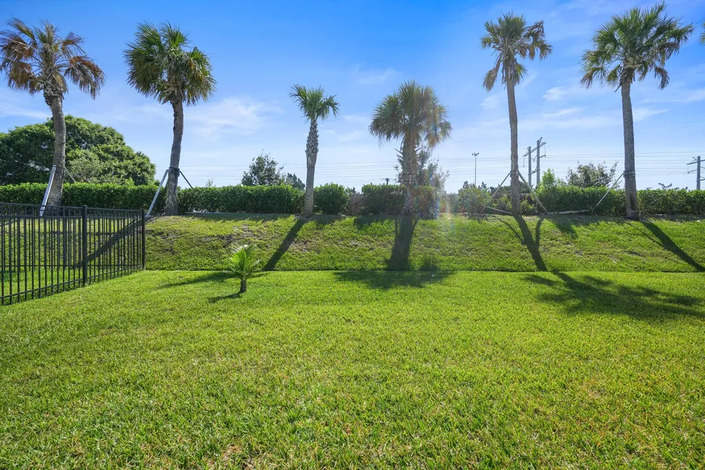 8588 Dahlia Circle Port St Lucie FL 34986