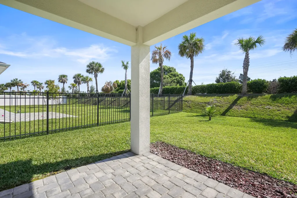 8588 Dahlia Circle Port St Lucie FL 34986