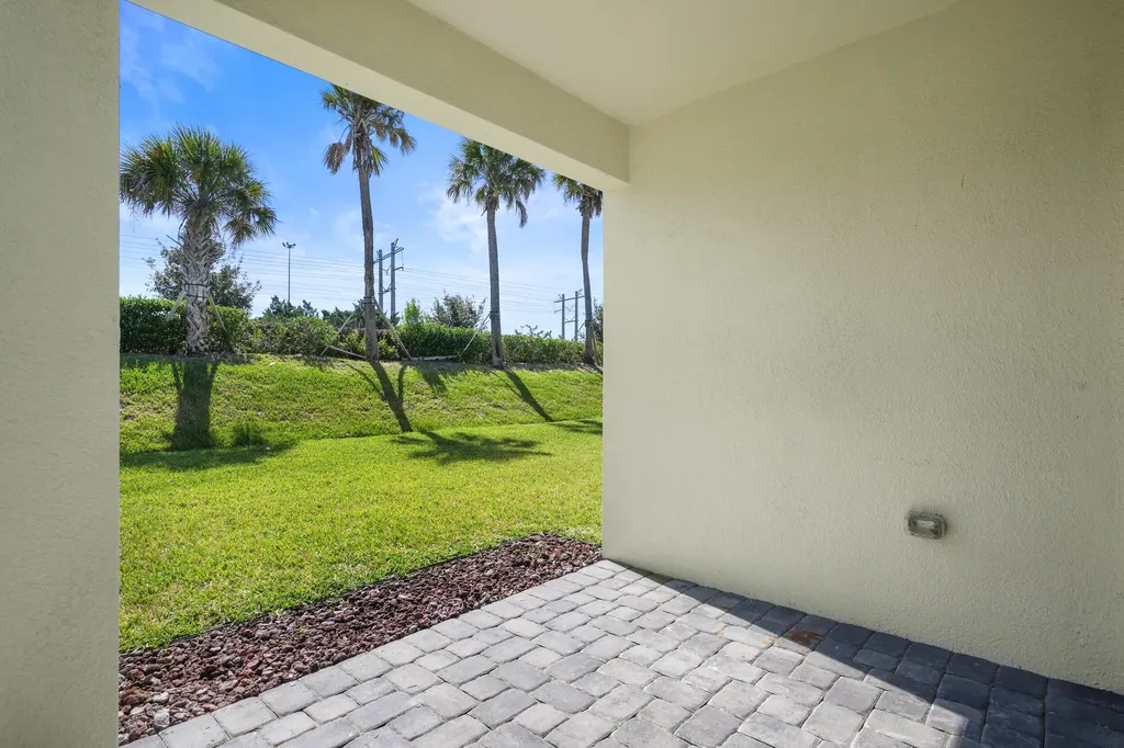 8588 Dahlia Circle Port St Lucie FL 34986