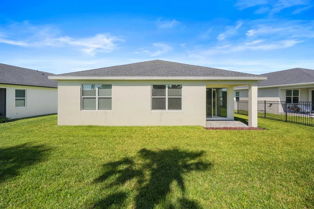 8588 Dahlia Circle Port St Lucie FL 34986