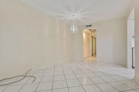 4028 Berkshire Deerfield Beach FL 33442