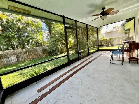 8014 SE Carlton Street Hobe Sound FL 33455