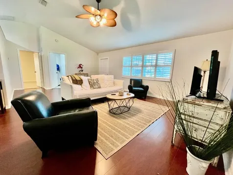8014 SE Carlton Street Hobe Sound FL 33455