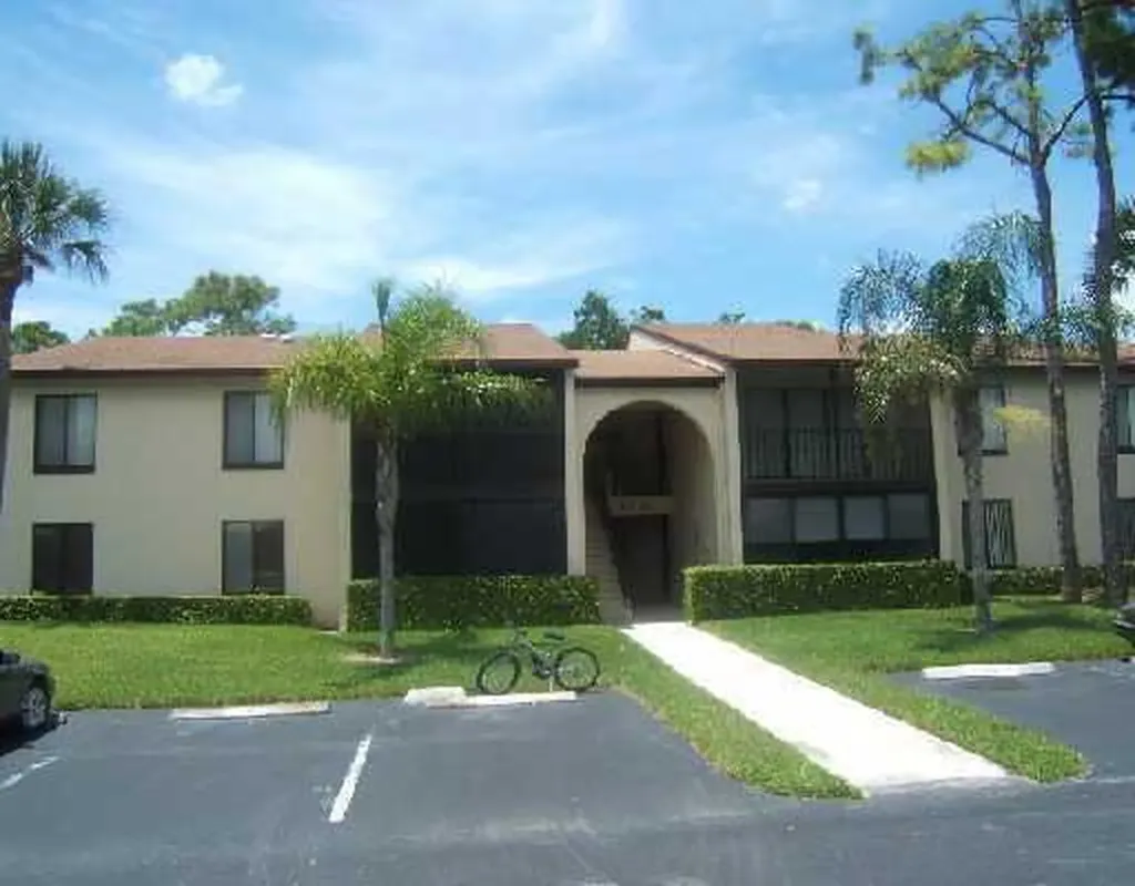 628 N Sea Pine Way Greenacres FL 33415